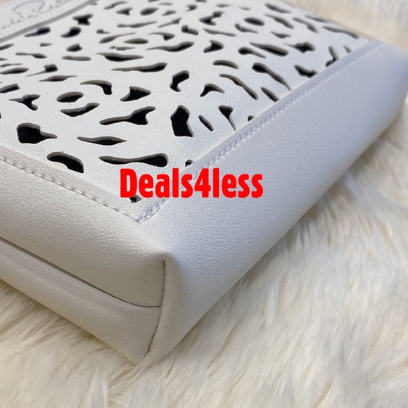 Oscar de la Renta Pouch Makeup Case Organizer Bag White Lined Perforated NEW - Picture 6 of 7